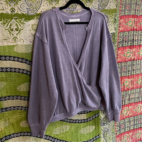 Free People x We The Free Fallen Fig Anyway Tee Faux Wrap Top Size Medium - Picture 7 of 14